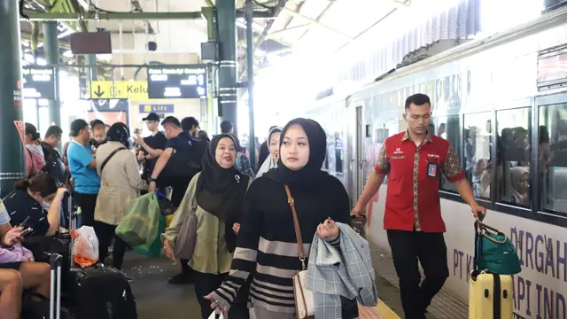 Naik Kereta Ini, Jakarta ke Semarang Cuma 5 Jam