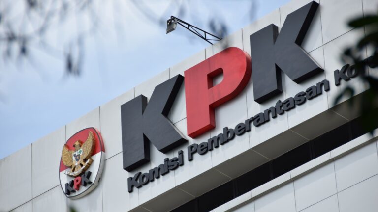 KPK Tahan Akses Luar Negeri 13 Orang dalam Kasus EDC