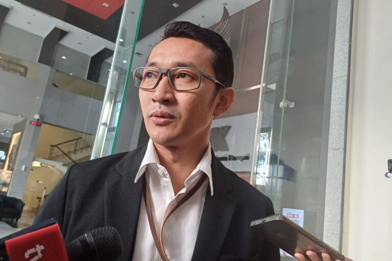 KPK Selidiki Korupsi TKA, 4 Tersangka Diperiksa