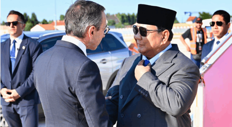 Prabowo Subianto Hadiri Bastille Day di Paris Bersama Hashim dan Didit