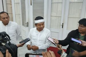 Menhub dan Dedi Mulyadi Dukung Reaktivasi Kereta Jawa Barat