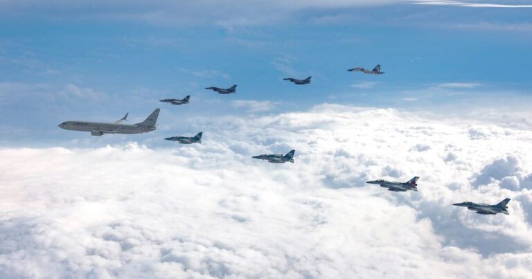 Raja Abdullah II Pulang Dikawal 10 Jet Tempur Kerajaan