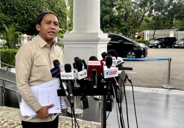 Raja Juli Tunggu Persetujuan Prabowo untuk Cabut Izin 20 Pengelola Hutan