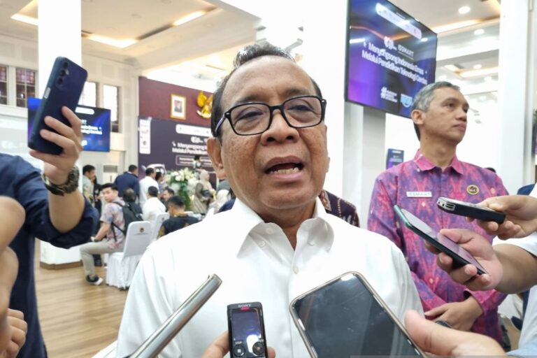 Menko PMK Pratikno Minta Maaf: Penanganan Banjir Sumatra Belum Maksimal