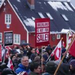 Trump Rencanakan Tarif Impor Hingga 25% untuk Delapan Negara Eropa